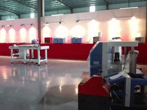 立樂自建展示廳